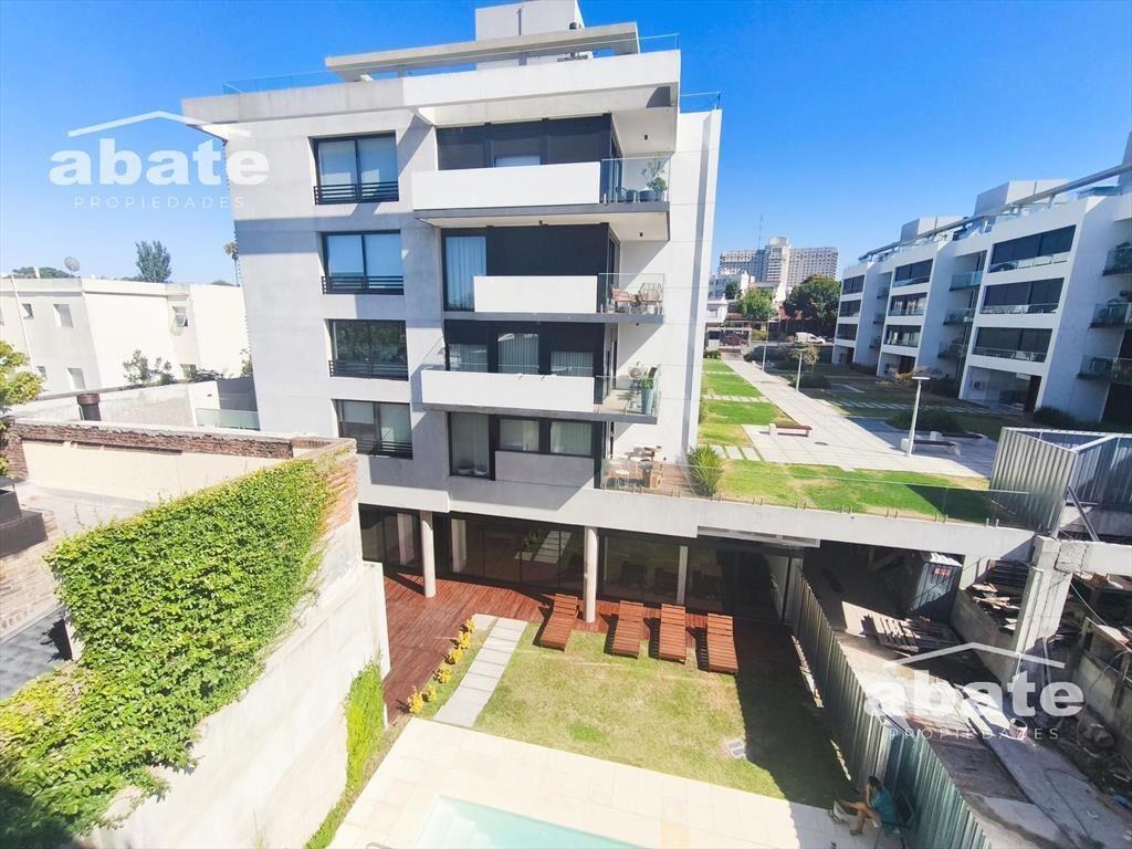 Alquiler de Apartamento con Terraza y Parrillero de uso exc