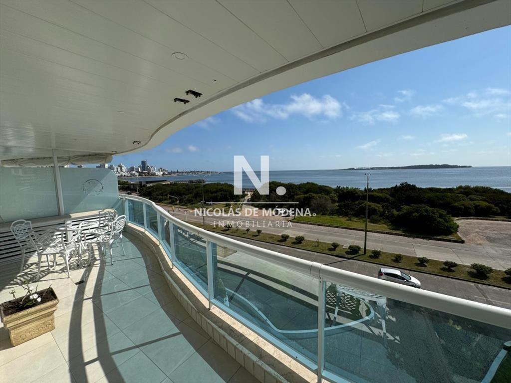 Apartamento en Mansa, 3 dormitorios en venta,