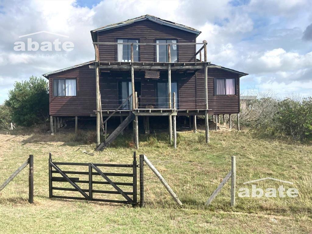 Venta de Casa en Balneario Atlántica Rocha