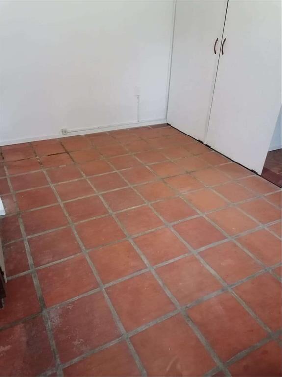 *** ALQUILADO *** A METROS DE CENTRO COMERCIAL SUR 1 DORMIT
