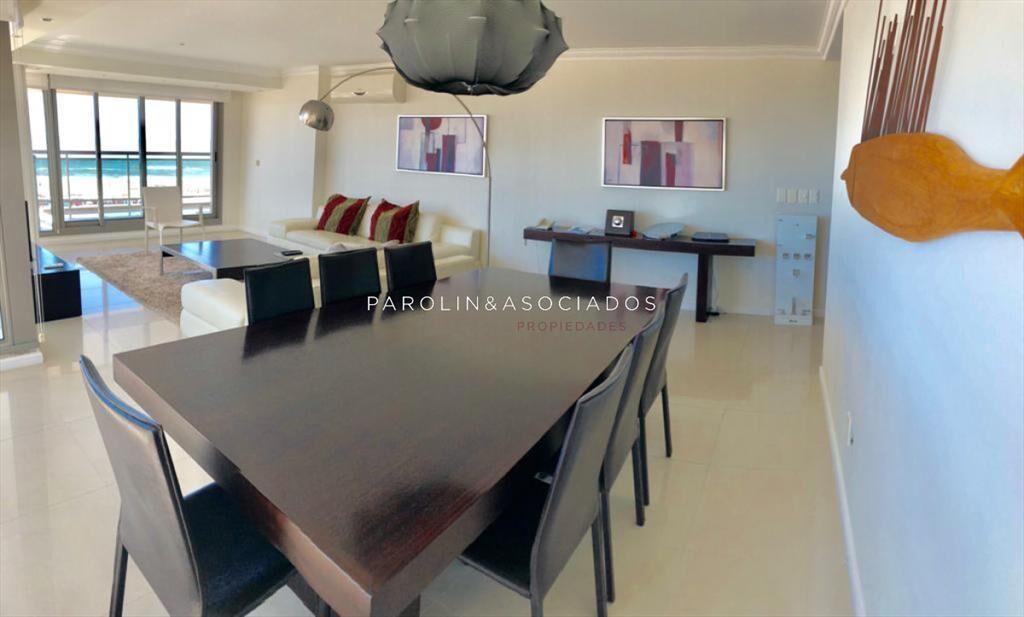 Apartamento en venta de 3 dormitorios en Torre