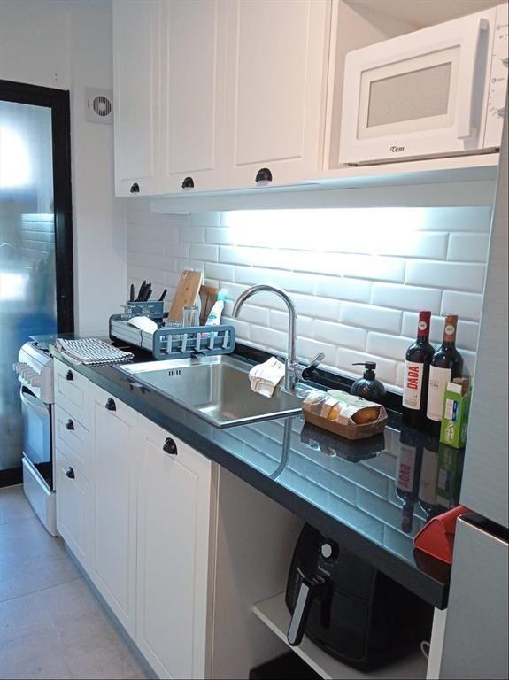 Impecable apartamento 1 dormitorio con terraza y garaje.