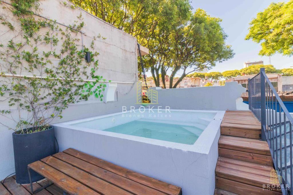Venta Casa de 3 dormitorios y piscina en CordÃ³n,