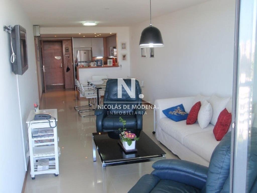 Apartamento en Roosevelt de 2 dormitorios, Punta