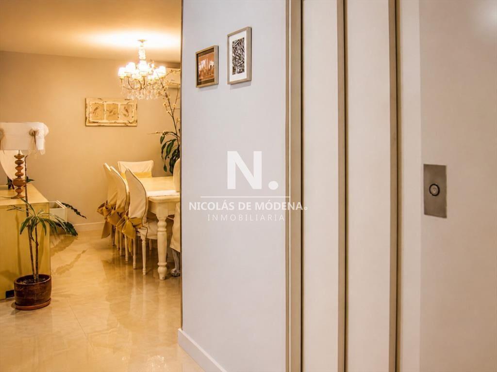 Espectacular departamento triplex de 4 suites + dep de serv