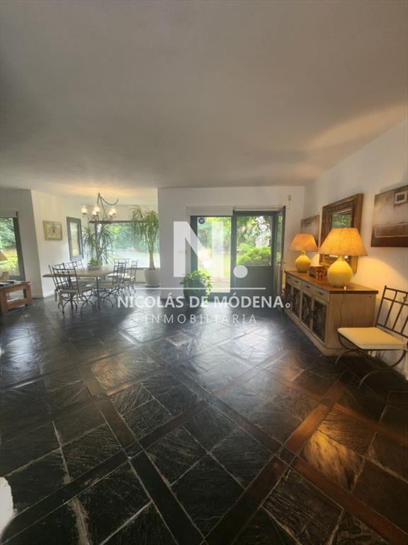 Casa de Cinco Dormitorios en Suite - Punta del