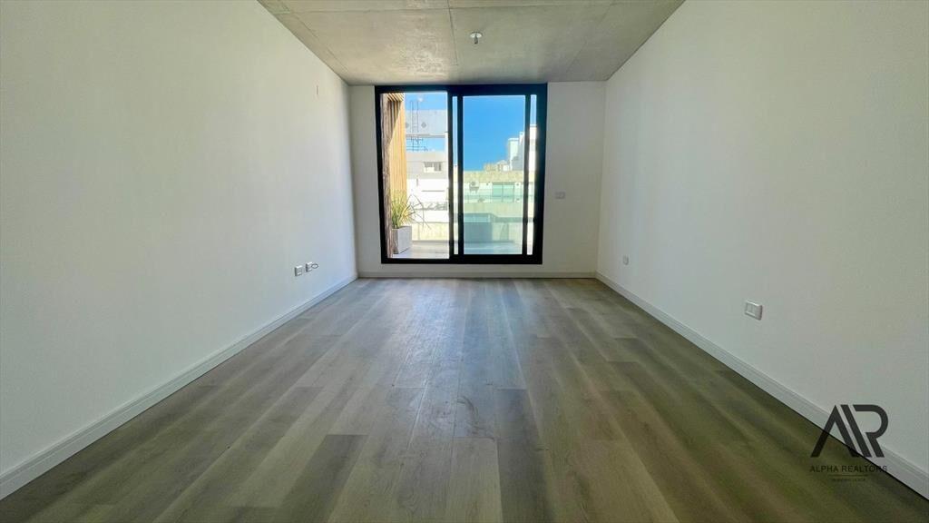 Apartamento en venta de 1 dormitorio c/ cochera en Punta...