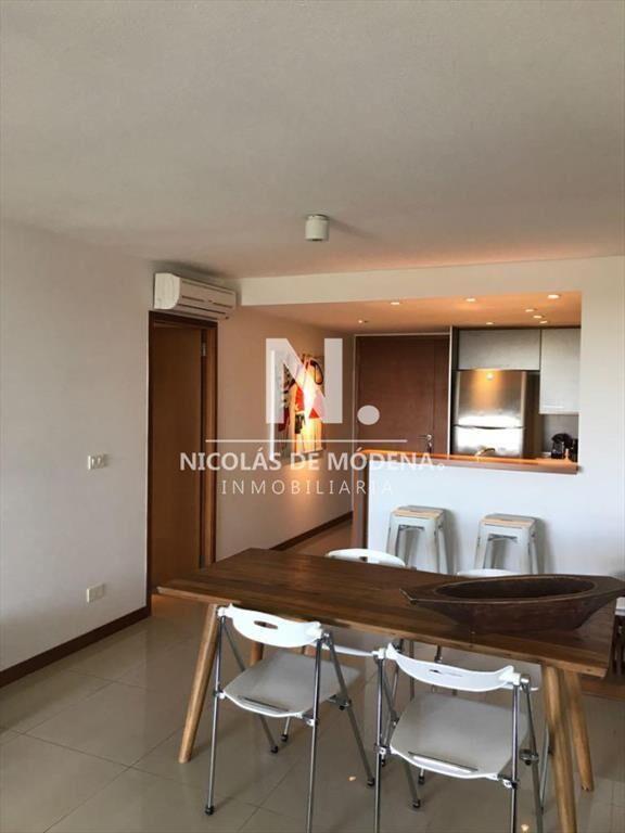 Vende departamento de 1 dormitorio y medio en ,