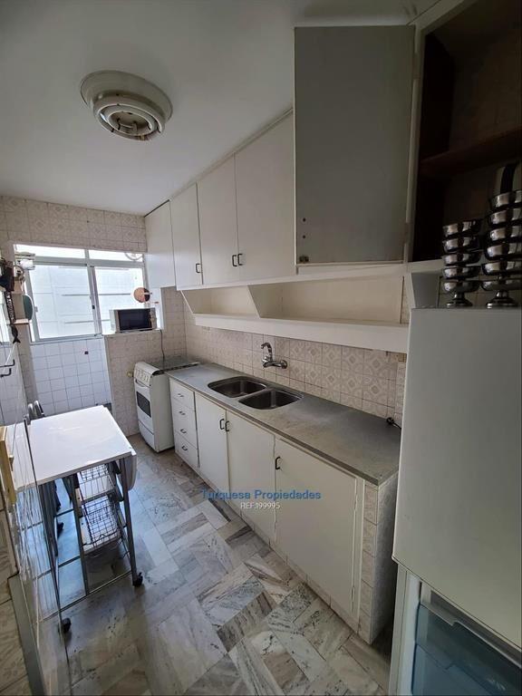 Venta apartamento 2 cuadras de la Rambla de Pocitos!!