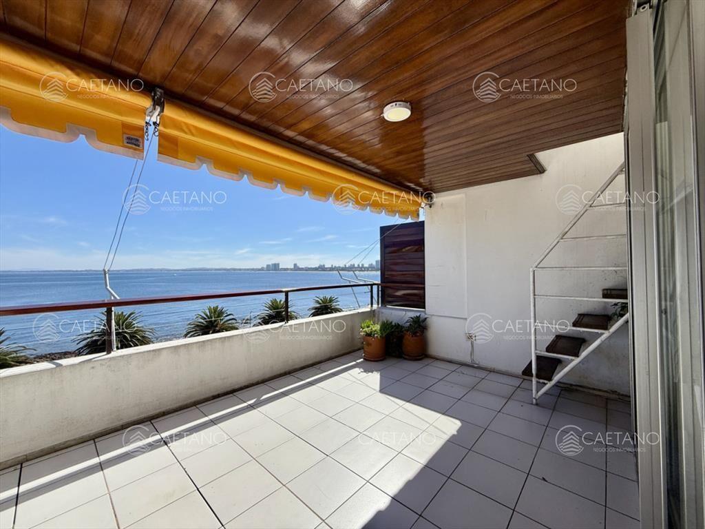 Penthouse de categoría en Espigón Rambla General Artigas
