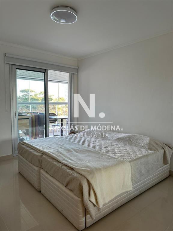En venta apartamento de 2 Dormitorios en Punta