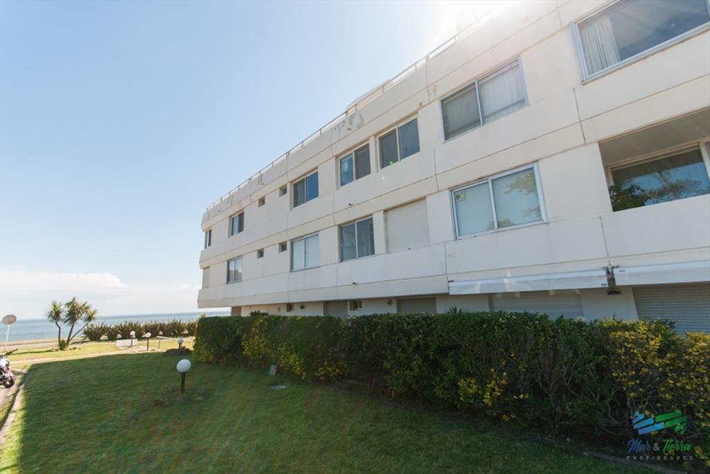 Imperdible... apartamento con espectacular vista al mar