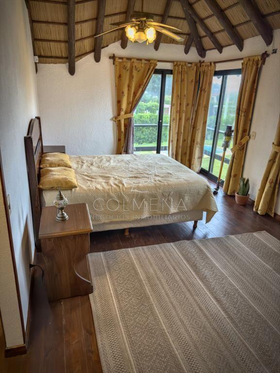 Casa en La Rinconada Punta Ballena a metros del