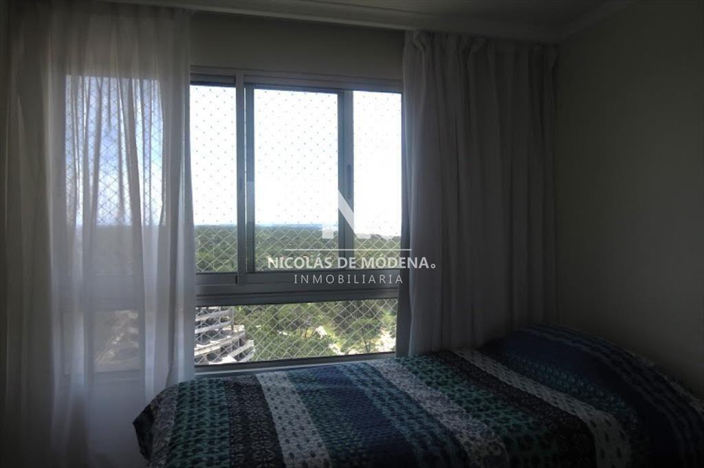 Apartamento de 3 dormitorios en Roosevelt - Punta