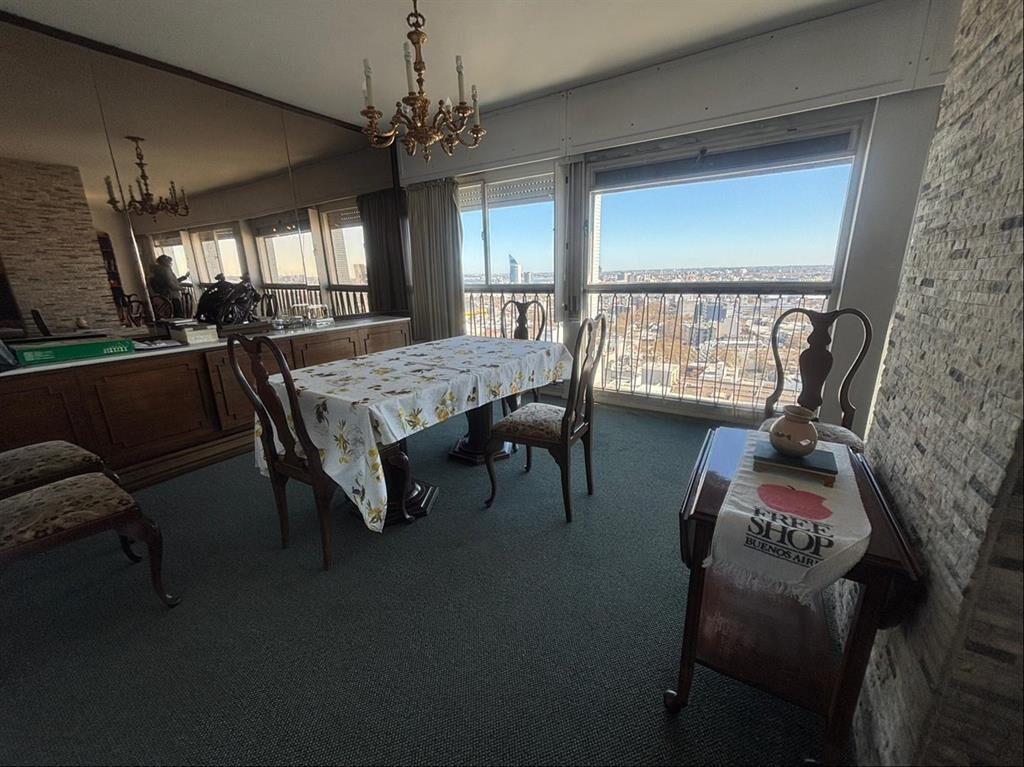 Apartamento venta 3 dormitorios y servicio garaje Cordón