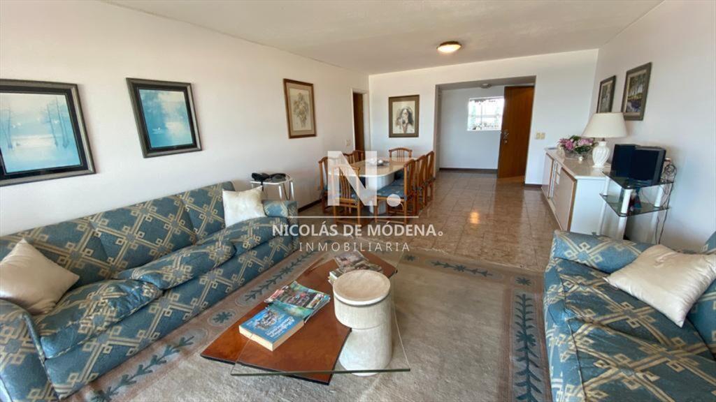 Apartamento en venta de 3 dormitorios en Primera