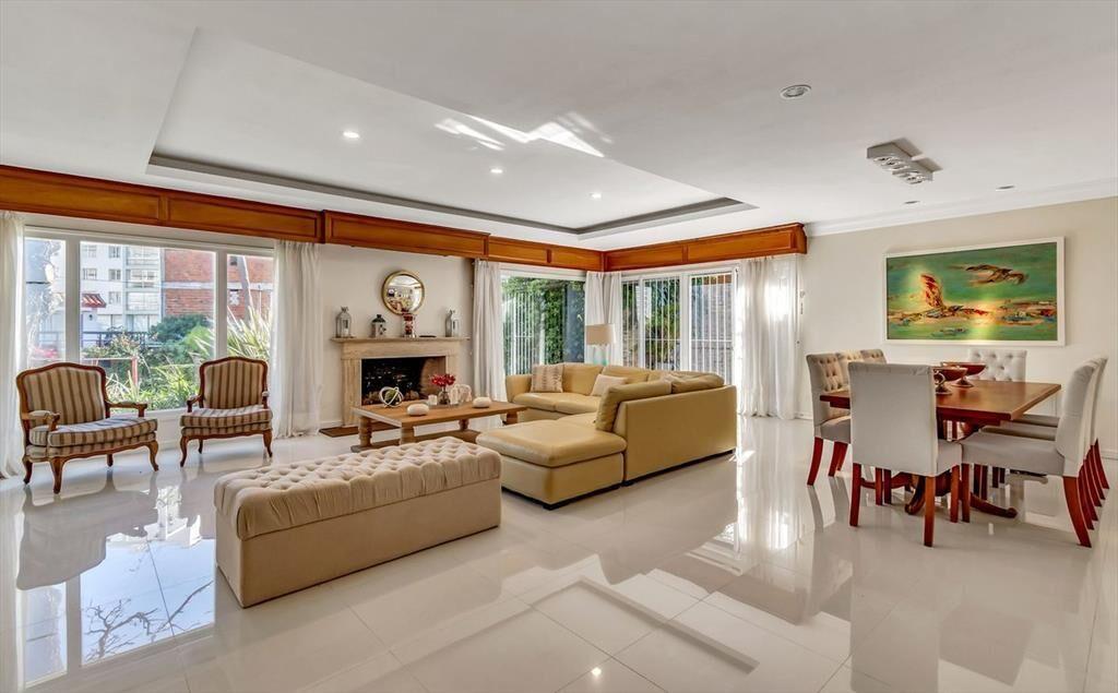 CASA RECICLADA VENTA PLAYA MANSA A PASOS DEL MAR