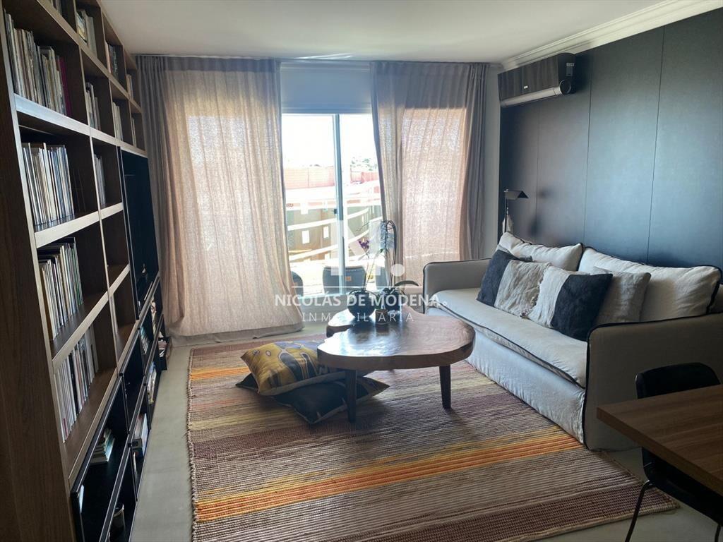Departamento de 3 dormitorios en venta en Coral