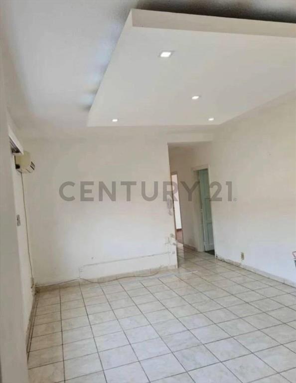 Apartamento de 4 dormitorios. Sobre 8 de octubre. Curva d...