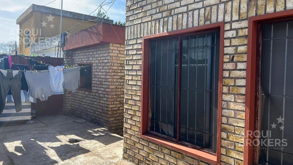 Casa de dos dormitorios en venta en Jardines del Hipódromo
