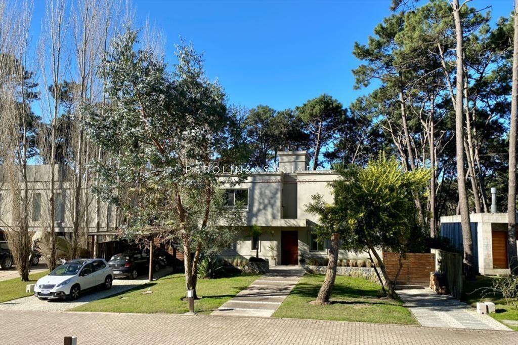 Casa en venta en barrio privado en RincÃ³n del