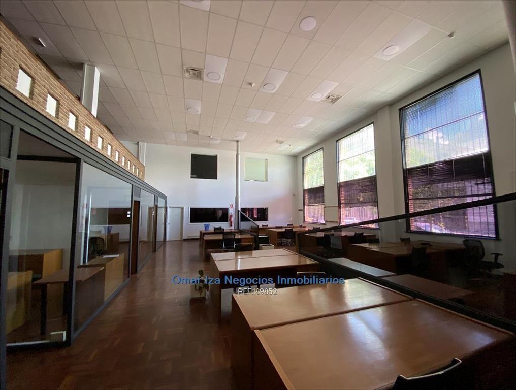 Venta local oficinas edificio corporativo aguada comercial
