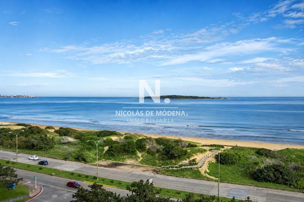 Departamento con vista al mar, en el edificio