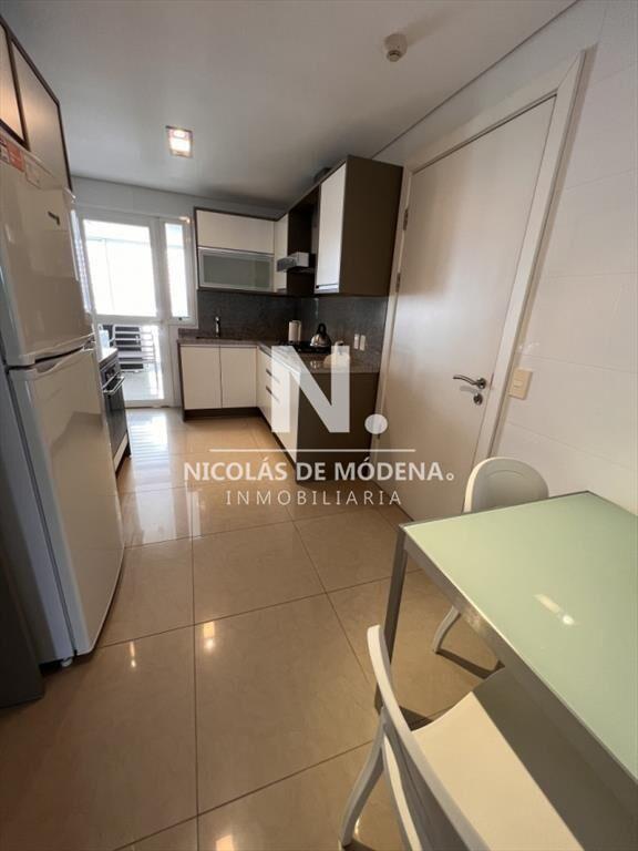 Vende apartamento de 2 dormitorios con hermosa vista. Mansa