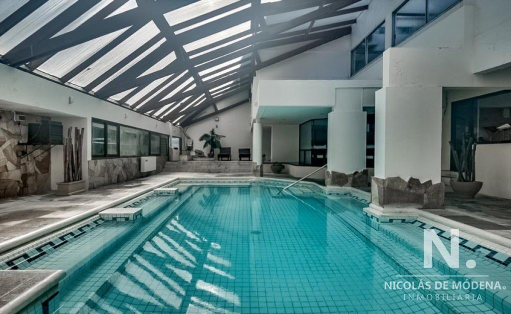 Apartamento de 2 dormitorios en venta Punta del Este. Club