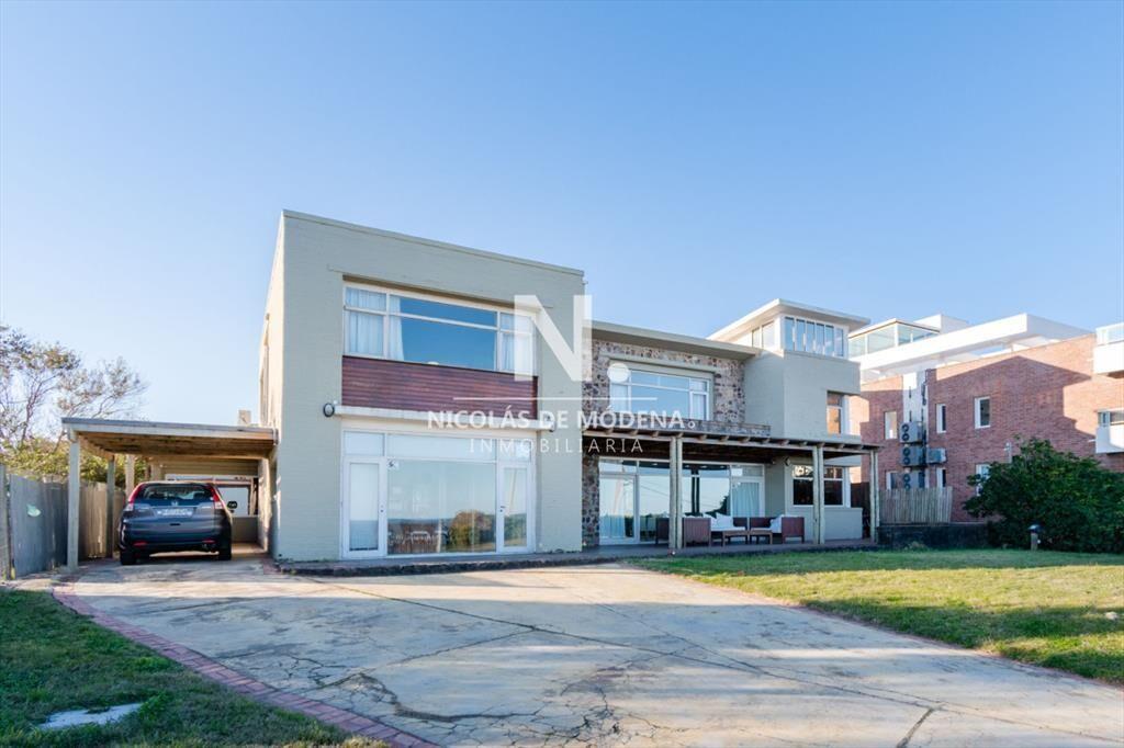 Venta de casa de 4 dormitorios en Pinares, Punta