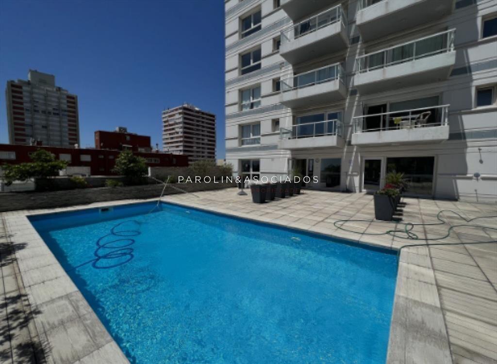 Apartamento en venta de 1 dormitorio en Lux Punta