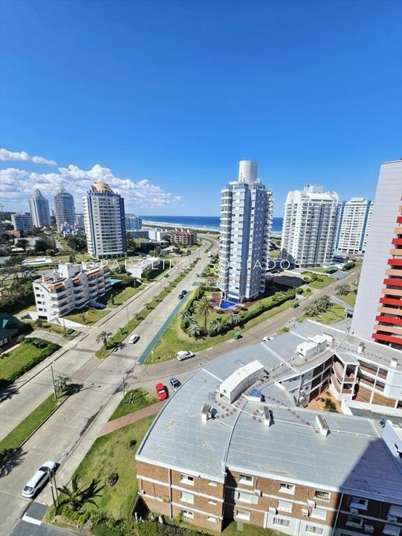Apartamento de 2 dormitorios y medio en Forest