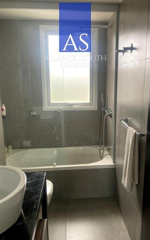 Apartamento en torre reconocida piso alto 2 y del