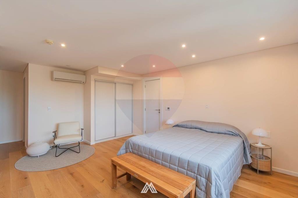Vende Apartamento Carrasco 1 dormitorio con Renta