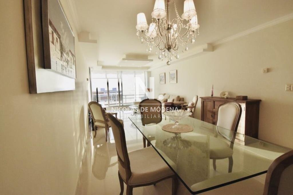 Venta de Apartamento 2 DORMITORIOS, mas de en