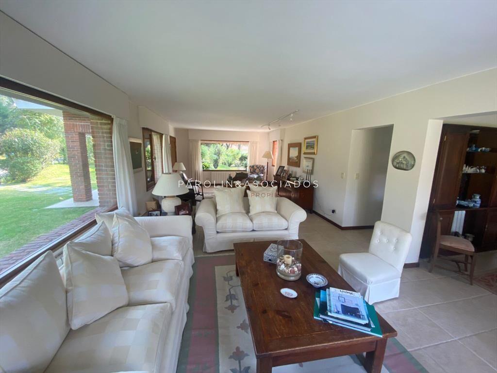 Hermosa casa en venta de 4 dormitorios en San Rafael, Punta
