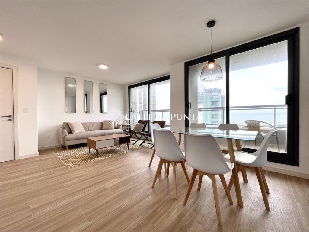 Playa Brava, apartamento en venta de dos