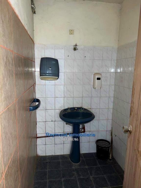 Alquiler depósito de 4000m2 Ruta 1 km 26 a 20km del puerto