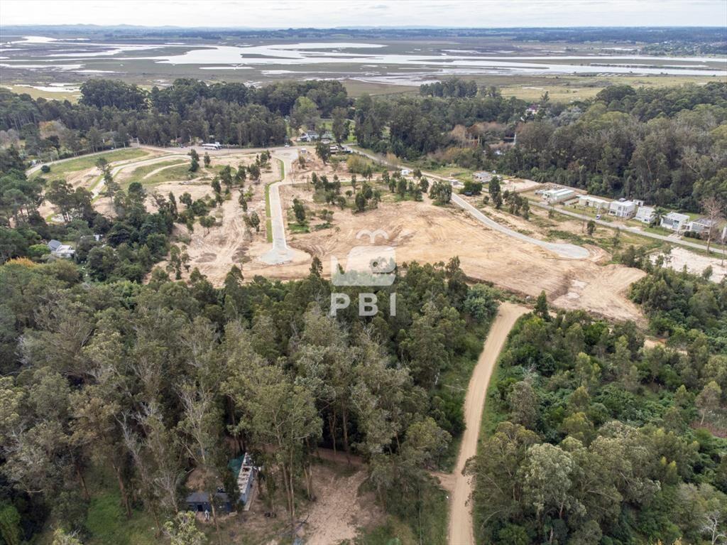 Lotes de 2.500 m   en El Golf, Punta del Este