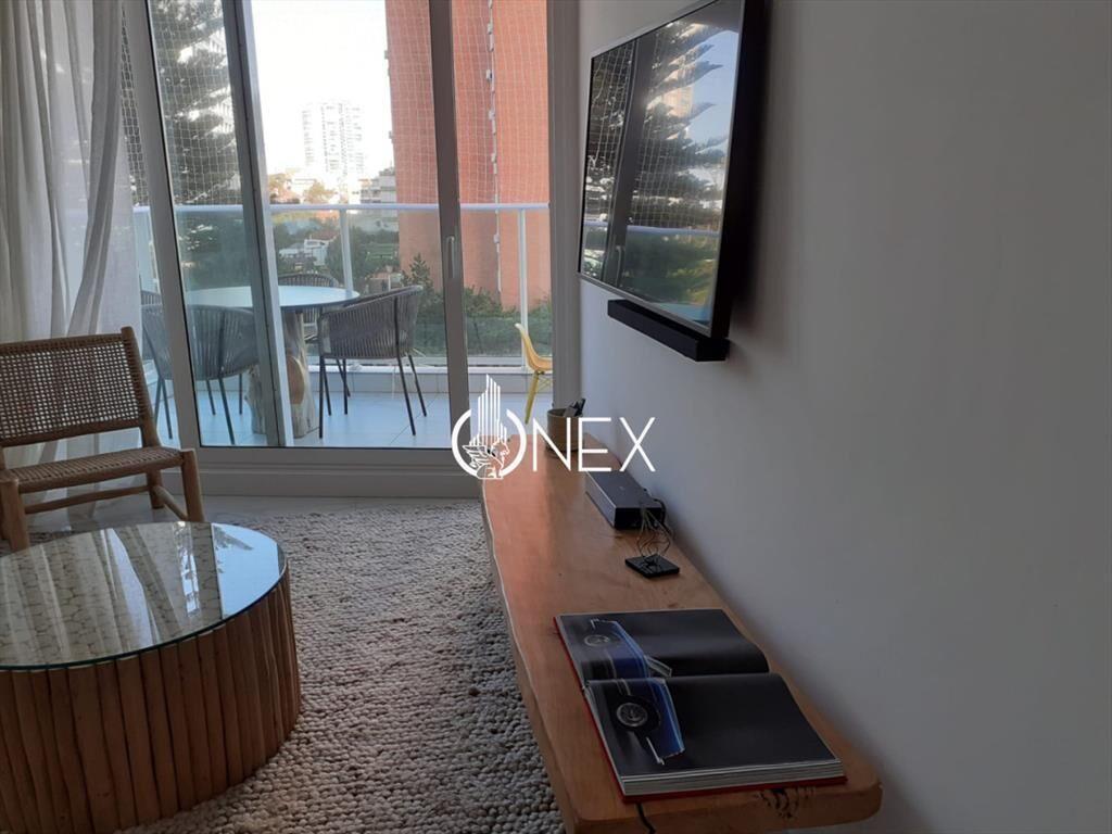 Venta apartamento de 2 dormitorios y 2 baños con