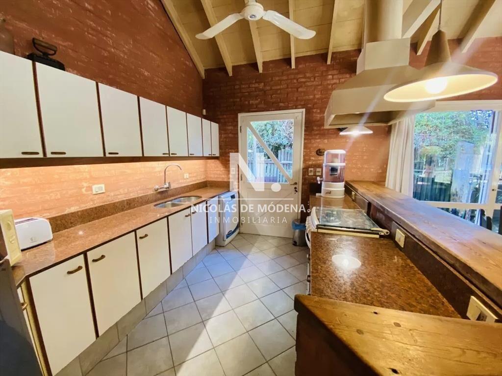 Casa acogedora muy iluminada de 4 dormitorios en