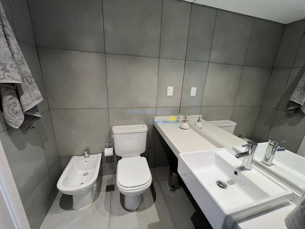Apartamento en Venta de 2 dormitorios en Punta ,