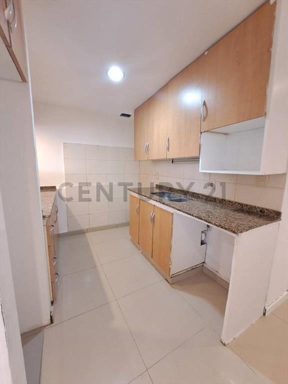 VENTA PROX A RAMBLA|2dormitorios|2baños|patio,ACEPTA BANC...