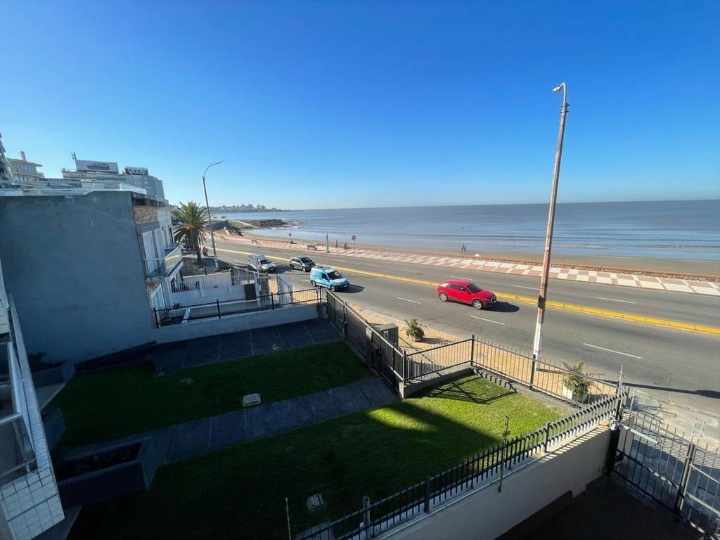Apartamento monoambiente en alquiler sobre Rambla Malvín