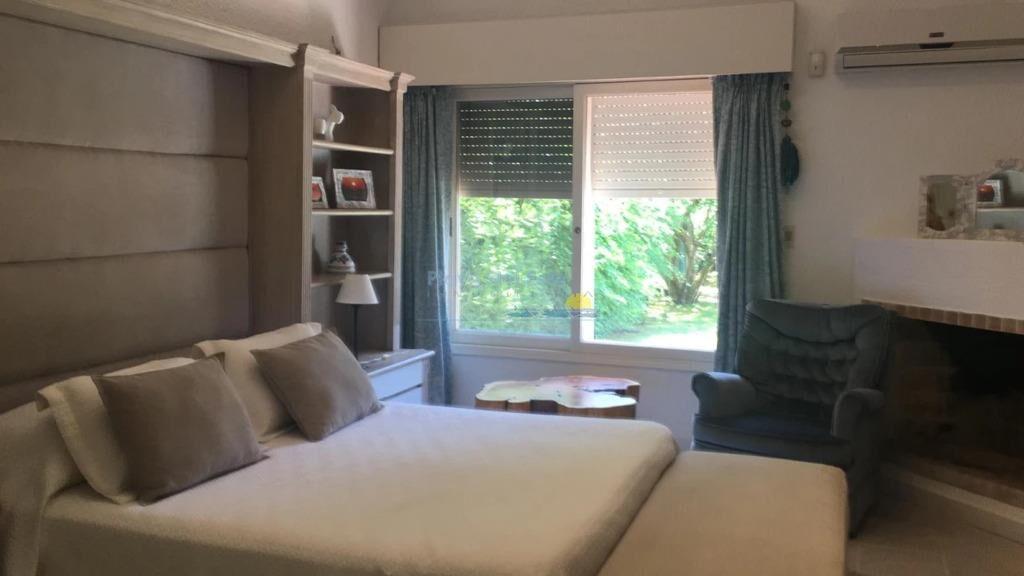 Casa en Alquiler de 4 dormitorios en Punta del ,