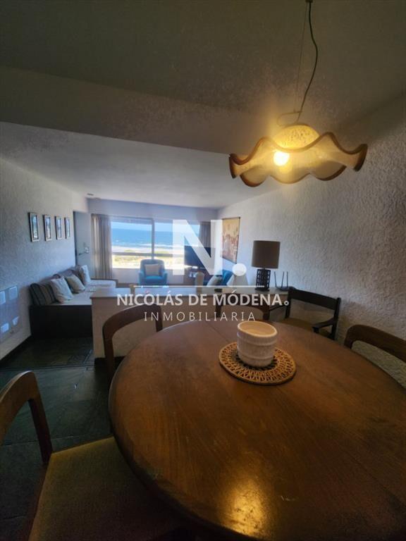 Vende apartamento de 1 dormitorio en Punta del Este, con vi