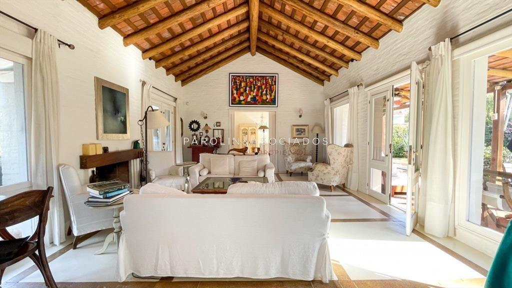 Casa en venta de 4 dormitorios en Montoya, Punta del Este.