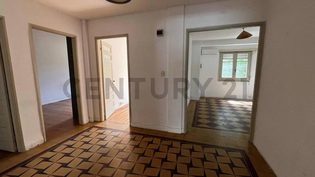 Apartamento con RENTA $32.000 3 Dormitorios- Patio exc- B...