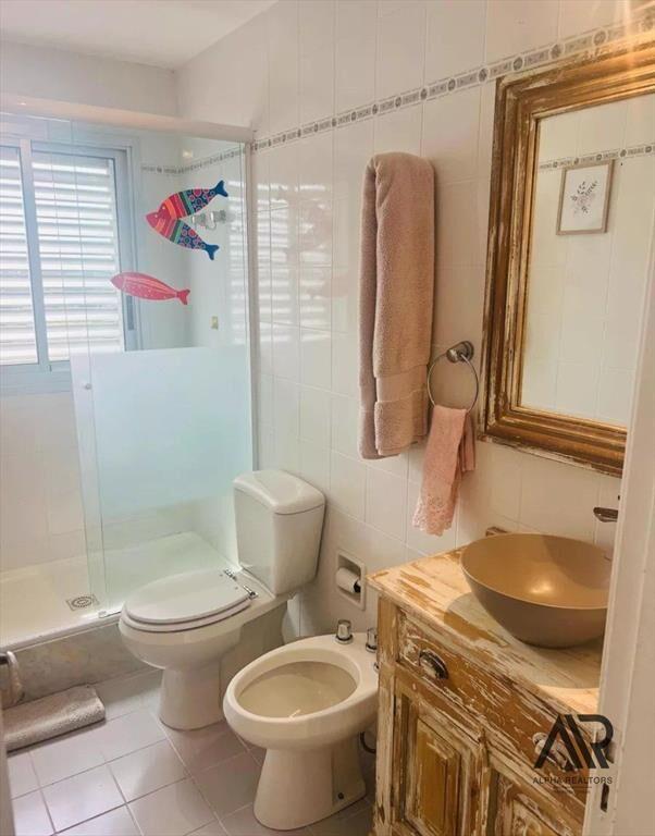 Apartamento en venta de 4 dormitorios c/ cochera en Play...