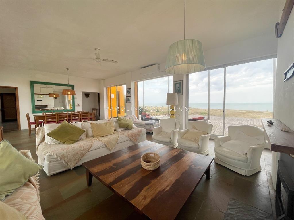 Casa de 5 dormitorios en venta en BahÃ­a del Pinar, Punta d